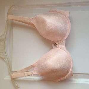 Vanity Fair Lightly Lined underwire bra